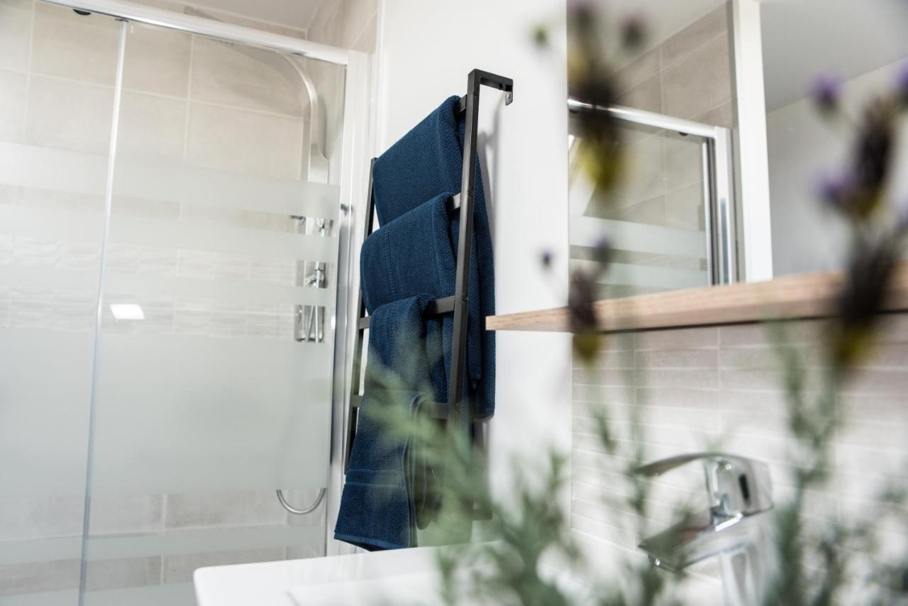 Au Petit Canteleu - Bed & Breakfast Beloeil Экстерьер фото